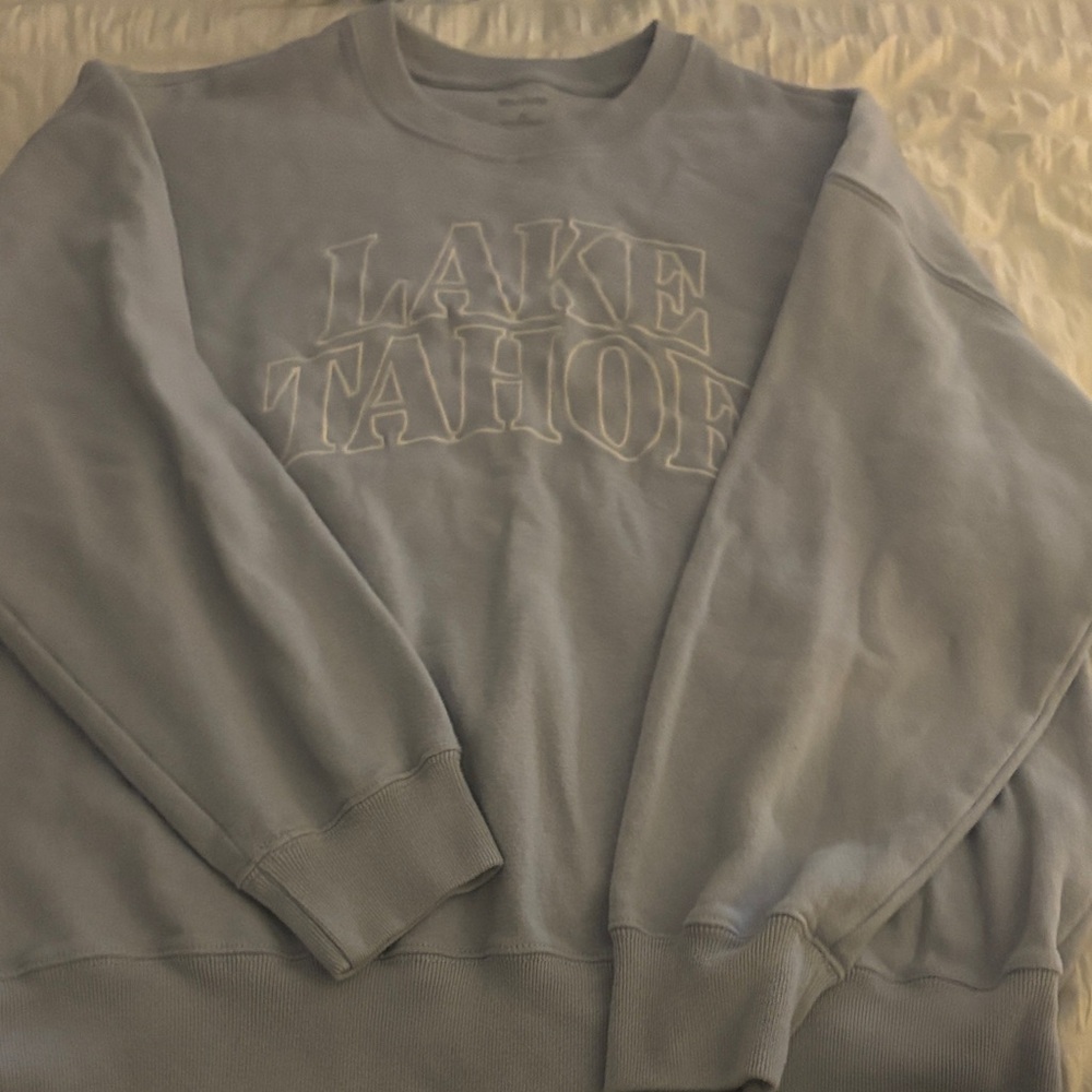 Hollister Light Gray Crewneck Sweater